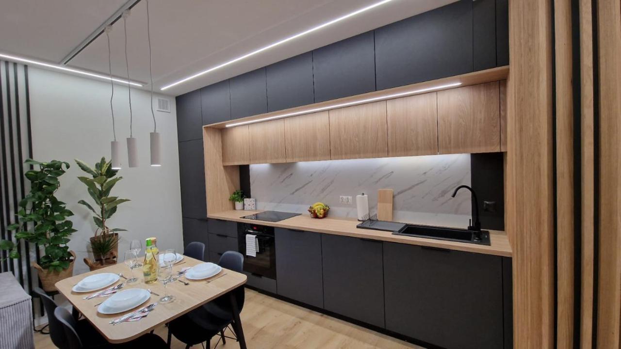 Proszowska 58a, Bochnia, 40 M2 Z Prywatnym Miejscem Postojowym Apartment *
