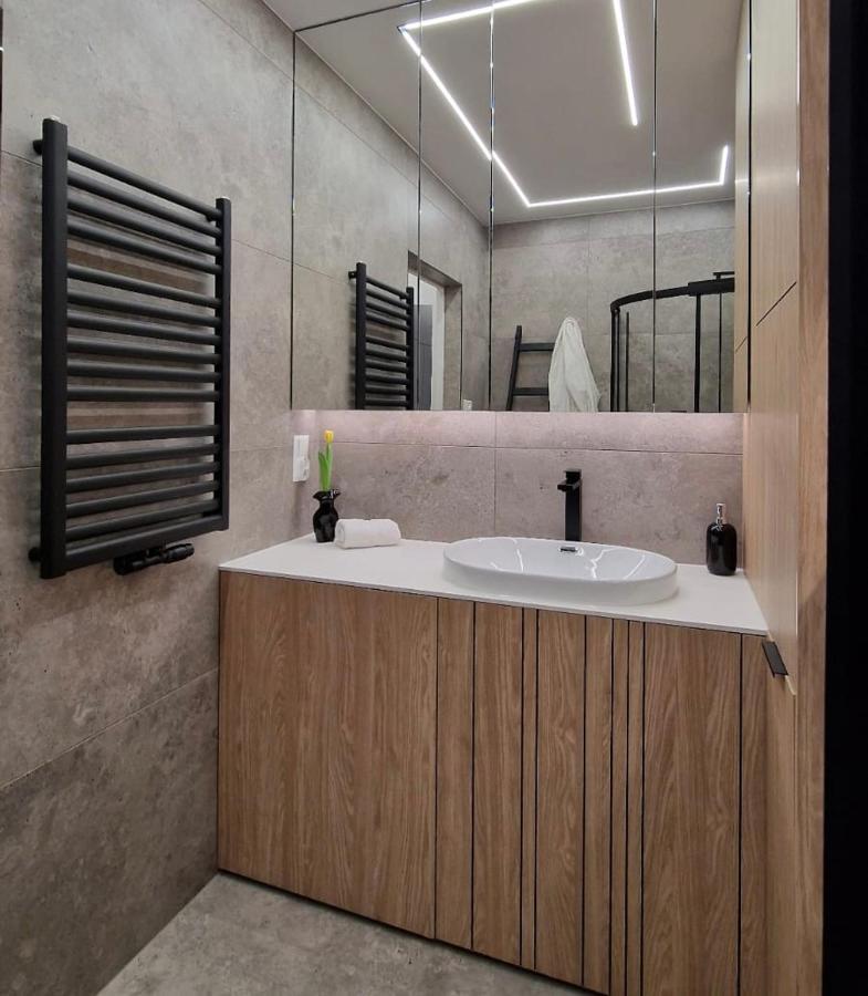 Apartment Proszowska 58a, Bochnia, 40 M2 Z Prywatnym Miejscem Postojowym